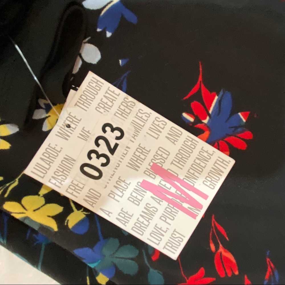 LuLaRoe Randy Shirt - Picture 4 of 5